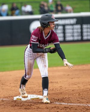 Image post by @siu_softball on Instagram