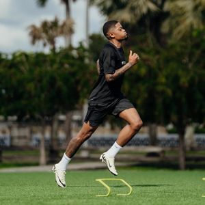 Image post by @leonbailey on Instagram