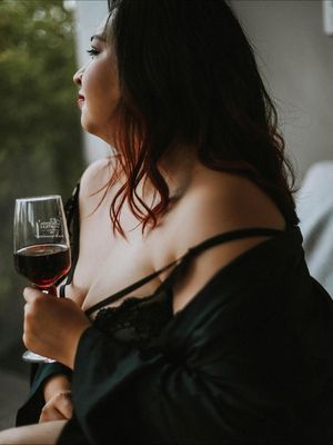 Image post by @boudoirart_photography_ on Instagram