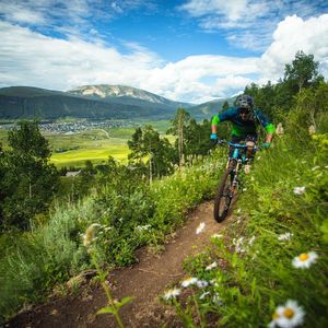 Image post by @skicrestedbutte on Instagram