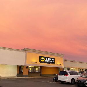 Image post by @bwwings on Instagram