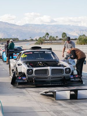 Image post by @thehoonigans on Instagram
