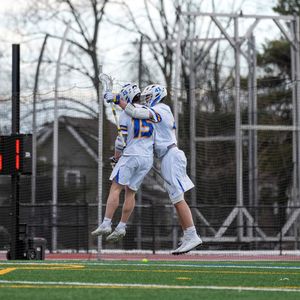 Image post by @hofstramlax on Instagram