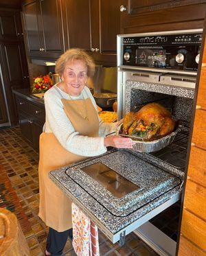 Image post by @stewleonards on Instagram