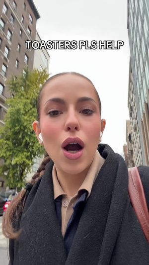 Video post by @anyaweitz on TikTok