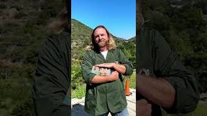 Video post by @drsquatch on YouTube