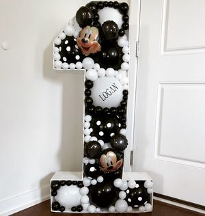 Image post by @balloons_by_victoria_dz on Instagram