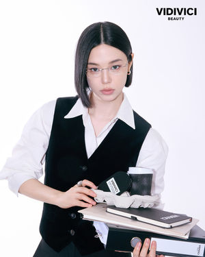 Image post by @harpersbazaarkorea on Instagram