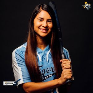 Image post by @etbu_softball on Instagram