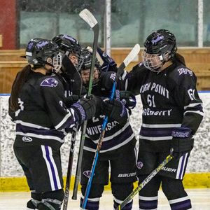 Image post by @hpuwomenshockey on Instagram