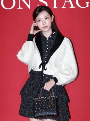 Image post by @ellemenhk on Instagram