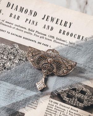 Image post by @maejeanvintage on Instagram