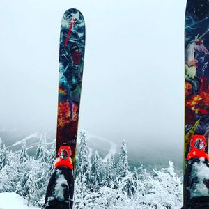 Image post by @j_skis on Instagram