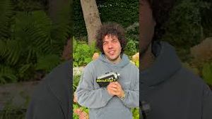 Video post by @Discovering Artists on YouTube