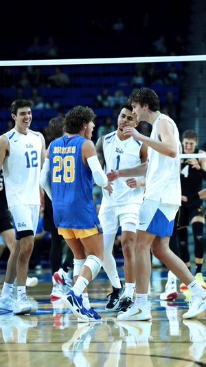 Video post by @hykchora on TikTok