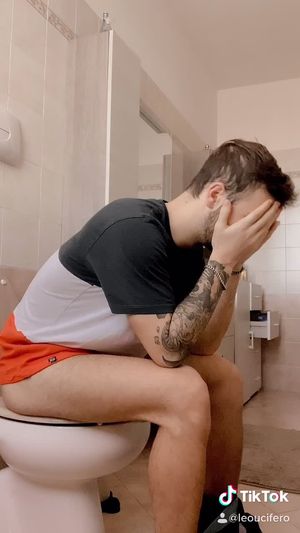 Video post by @leoucifero on TikTok