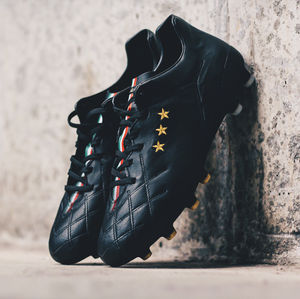 Image post by @soccerdotcom on Instagram