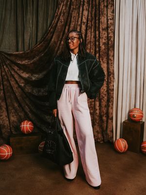 Image post by @iamarielatkins on Instagram