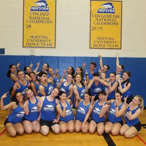 Image post by @hofstradanceteam on Instagram