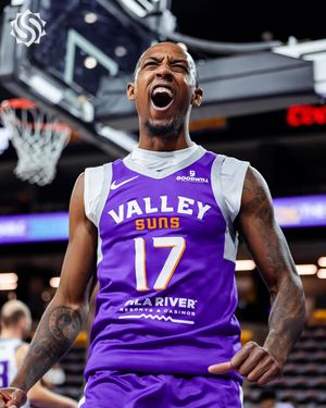 Image post by @gleaguesuns on Instagram