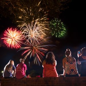 Image post by @UNCWAlumni on Twitter