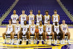 Image post by @uni_basketball on Instagram