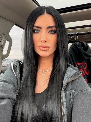 Image post by @carebearr__ on Instagram