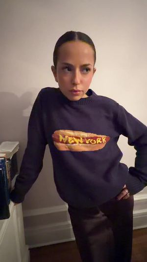 Video post by @anyaweitz on TikTok