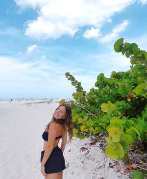 Image post by @charlottezta on Instagram