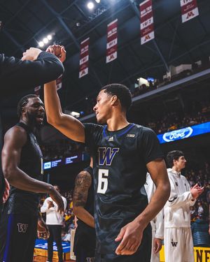 Image post by @uw_mbb on Instagram