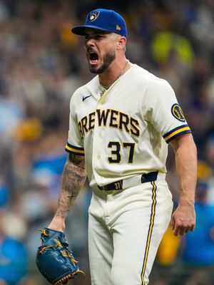 Image post by @brewers on Instagram