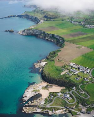 Image post by @kirstenalana on Instagram