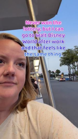 Video post by @Jessheartsthemeparks on Facebook
