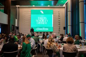 Image post by @UNTMGAF on Twitter