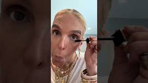 Video post by @shop.with.caroline on YouTube