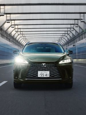 Image post by @discoverlexus on Instagram