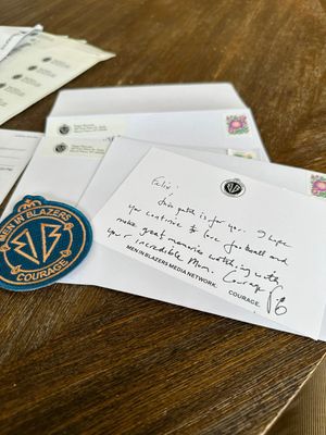 Image post by @MenInBlazers on Twitter