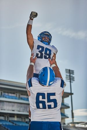 Image post by @RiddellSports on Twitter