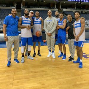 Image post by @iam1cent on Instagram