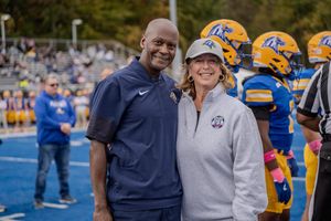 Image post by @unewhavenfb on Instagram