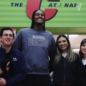 Video post by @BucksCommunity on Twitter