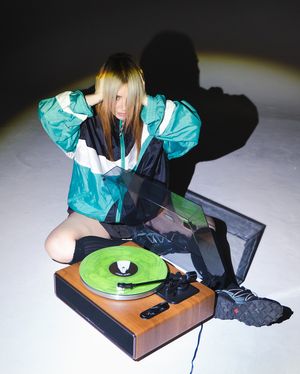 Image post by @alisonwonderland on Instagram