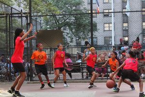 Image post by @ladieswhohoop on Instagram
