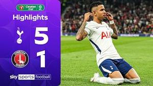 Video post by @skysportsfootball on YouTube