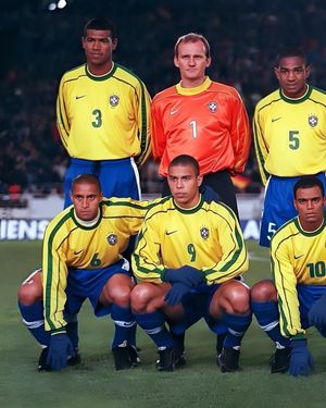 Image post by @retro_calcio on Instagram