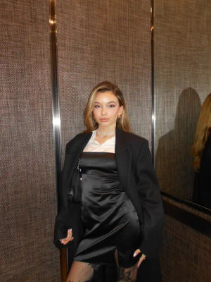 Image post by @_onagr on TikTok