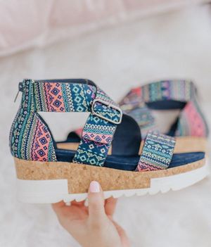 Image post by @shopfillyflair on Instagram