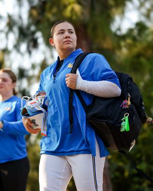 Image post by @uclasoftball on Instagram