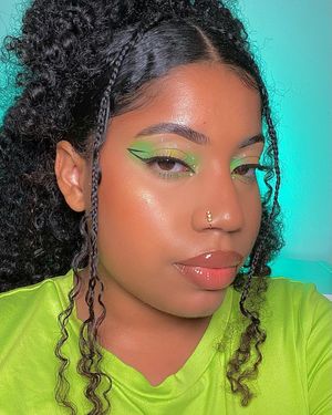 Image post by @tyrajanea on Instagram