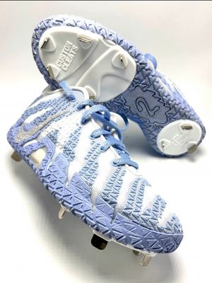 Image post by @customcleats on Instagram